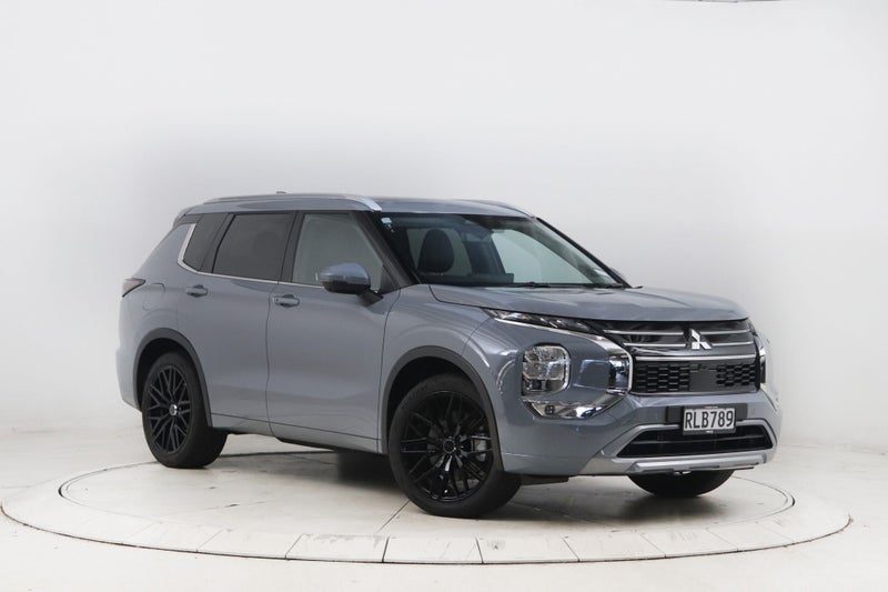 2025 Mitsubishi Outlander VRX 7 Seater, photo 3