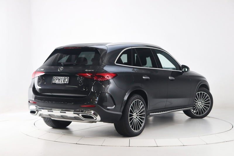 2026 Mercedes-Benz GLC 300 4M Wagon, photo 2