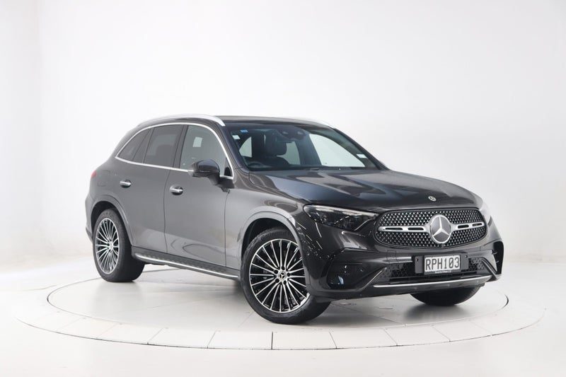2026 Mercedes-Benz GLC 300 4M Wagon, photo 3