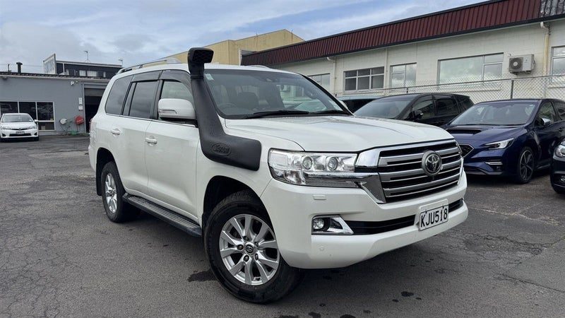 2017 Toyota Land Cruiser VX