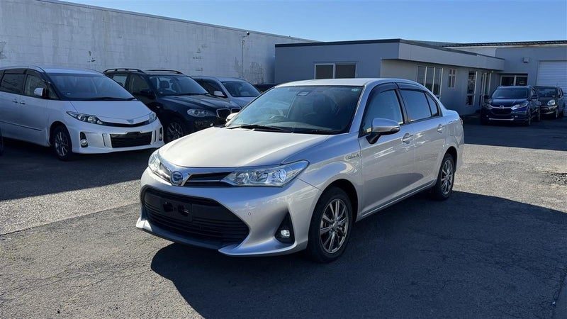 2020 Toyota Corolla Corolla Axio Hybrid EX Model, photo 3