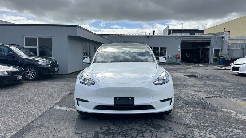 2023 Tesla Model Y Tesla Model Y Performance AWD, photo 2