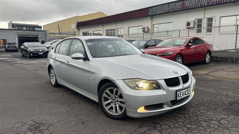 2006 BMW 320i 320i Leather Interior