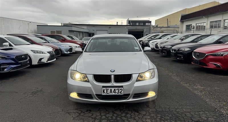 2006 BMW 320i 320i Leather Interior, photo 2