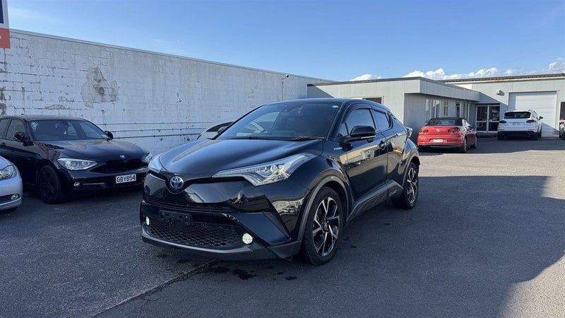 2017 Toyota C-HR CHR G Model Hybrid Leather Seat, photo 3