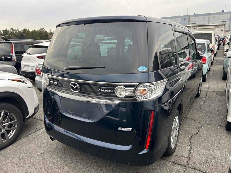 2017 Mazda Biante 8 SEATER - SKYACTIV, photo 2