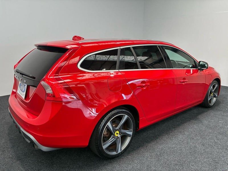 2012 Volvo V60 T4 R DESIGN, photo 2