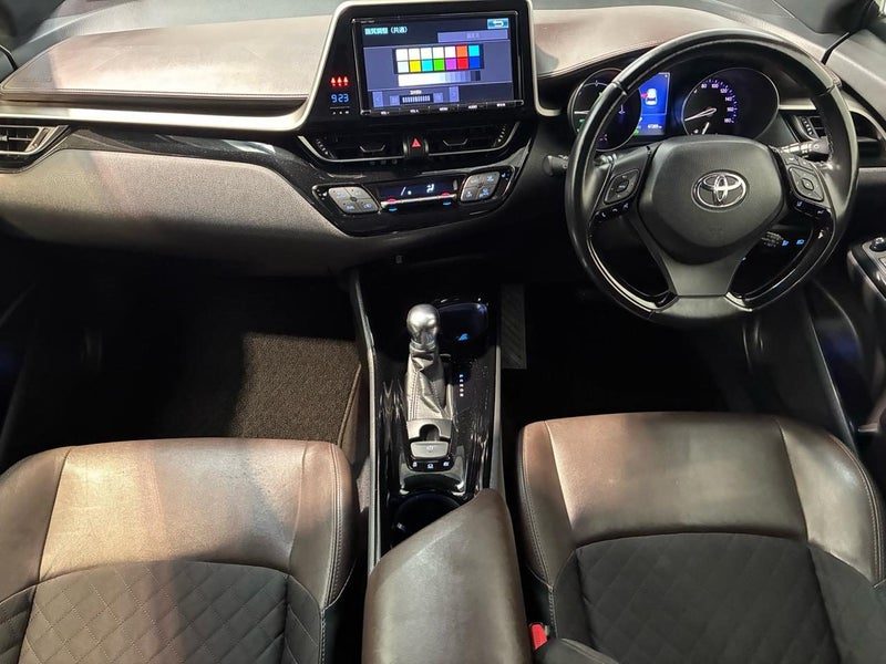 2017 Toyota C-HR G - Hybrid, photo 3