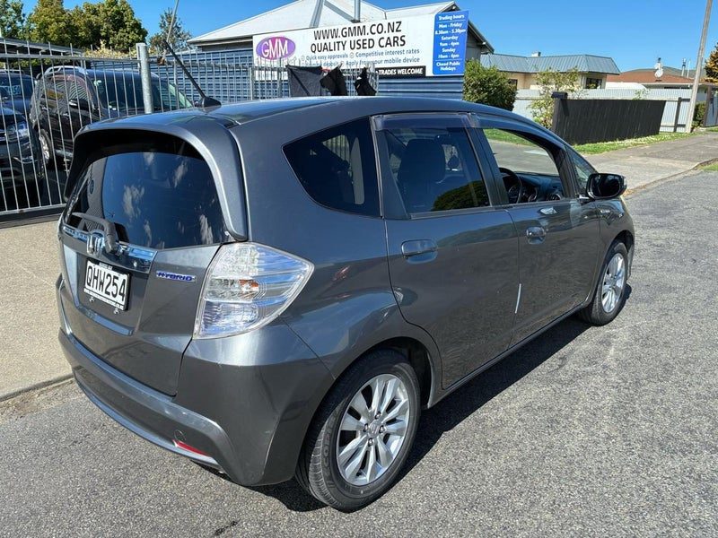 2013 Honda Fit HYBRID, photo 2