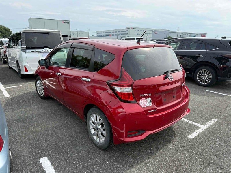 2018 Nissan Note E-POWER MEDALIST HYBRID, photo 2