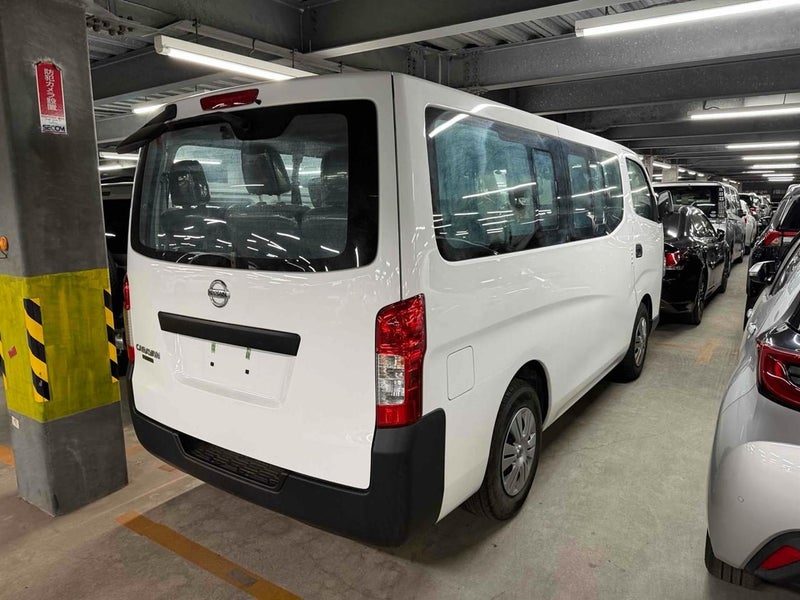 2021 Nissan NV350 10 SEATER CARAVAN DX, photo 2