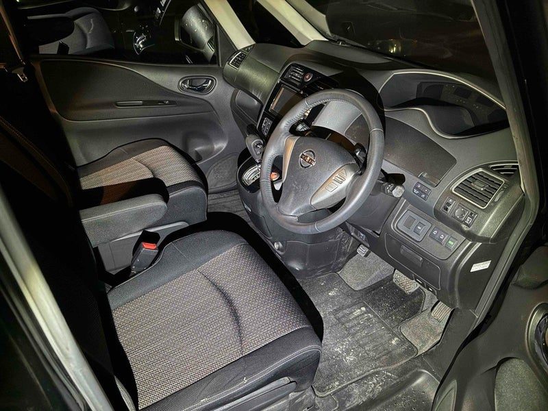 2014 Nissan Serena HIGHWAY STAR 8 SEATER, photo 3