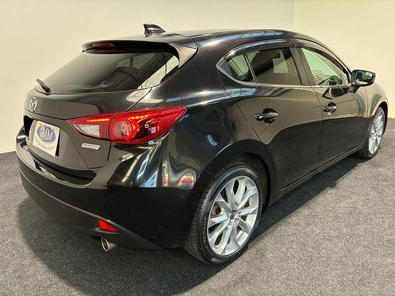 2014 Mazda Axela SPORT 20S TOURING, photo 2
