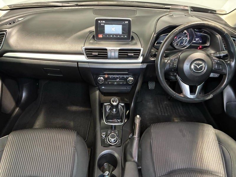 2014 Mazda Axela SPORT 20S TOURING, photo 3