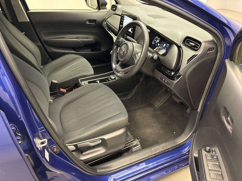 2021 Toyota Aqua X - HYBRID, photo 3