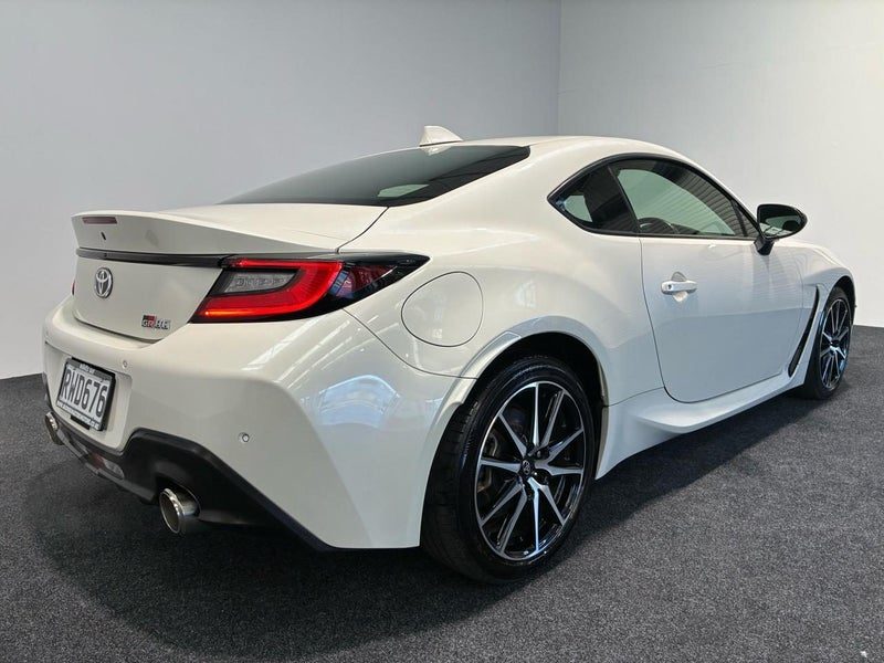 2022 Toyota 86 GR86, photo 2