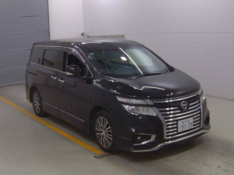 2015 Nissan Elgrand HIGHWAY STAR 7 SEATER