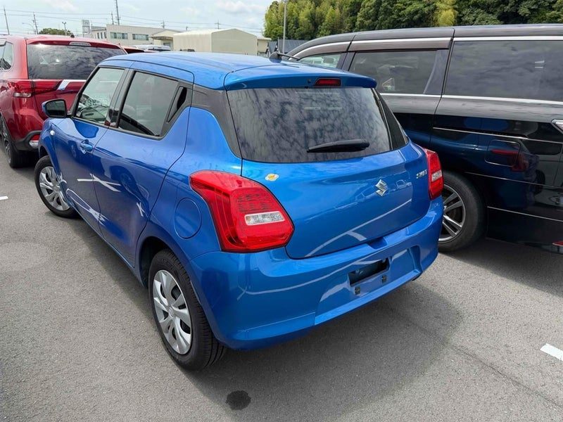2017 Suzuki Swift XG, photo 2