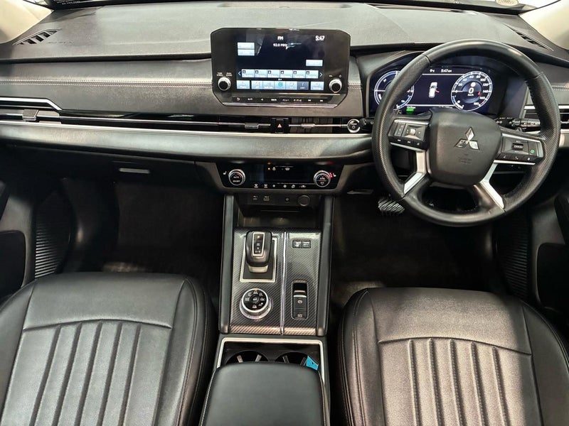 2021 Mitsubishi Outlander PHEV G 4WD 7 SEAT, photo 3