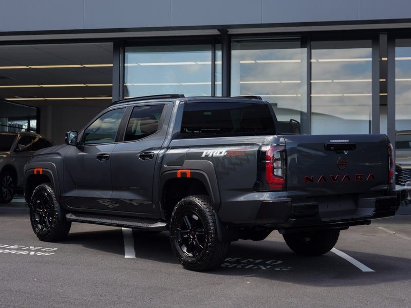 2026 Nissan Navara P4X 2.3D 4WD 4Dr Ute, photo 2