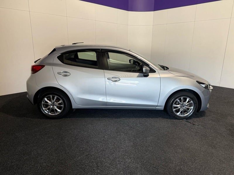 2020 Mazda 2 1.5L Turbo Diesel, photo 3