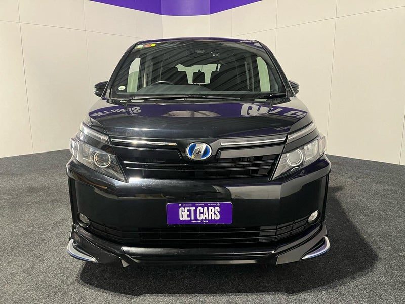 2016 Toyota Voxy HYBRID V, photo 2