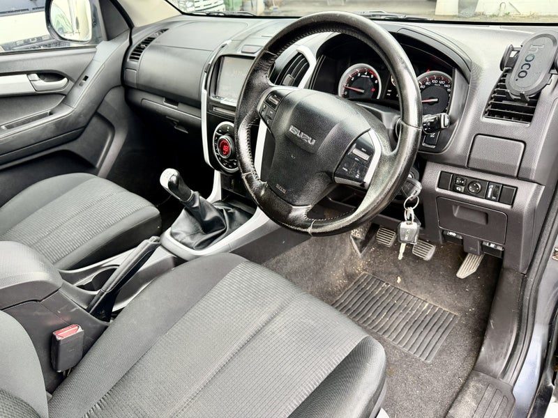 2017 Isuzu D-Max LS DC, photo 3