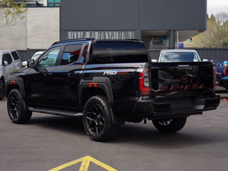 2026 Nissan Navara P4X 2.3D 4WD 4Dr Ute, photo 2