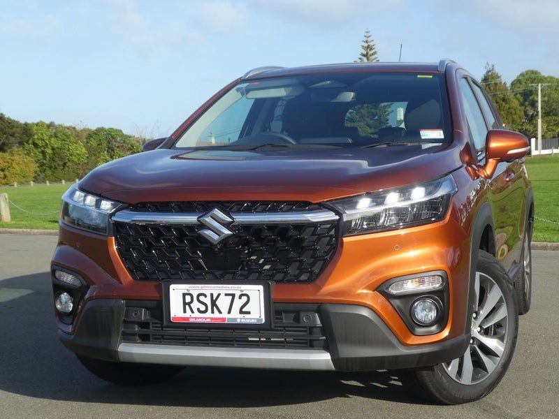 2026 Suzuki S-Cross JLX Hybrid AWD, photo 2