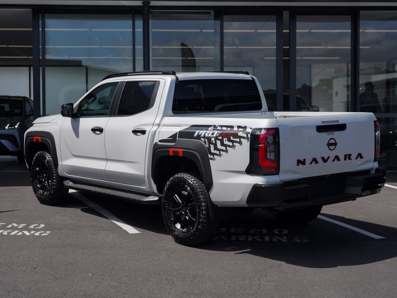2026 Nissan Navara P4X 2.3D 4WD 4Dr Ute, photo 2
