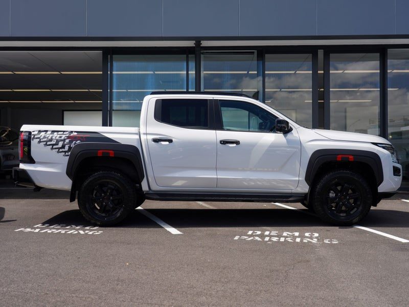 2026 Nissan Navara P4X 2.3D 4WD 4Dr Ute, photo 3
