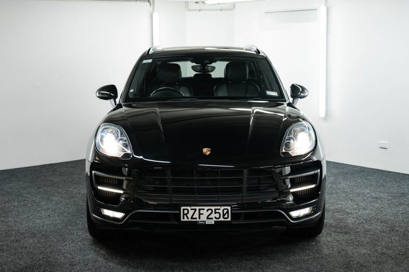 2017 Porsche Macan, photo 2