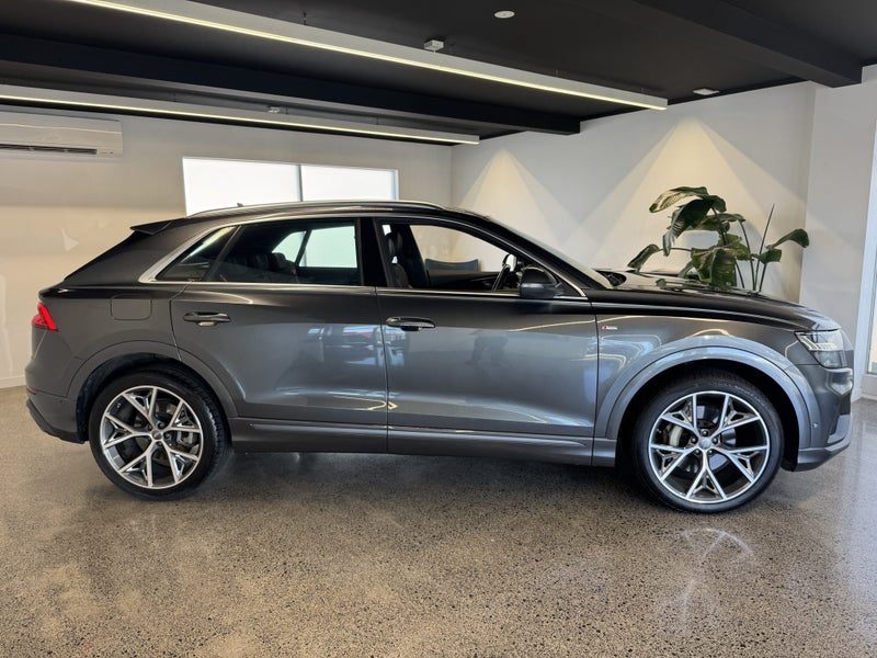 2019 Audi Q8, photo 2