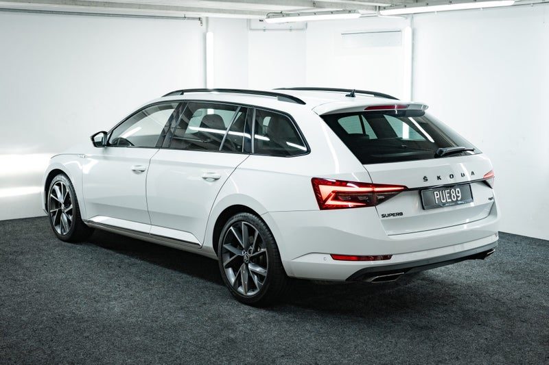 2023 Skoda Superb Sportline, photo 3