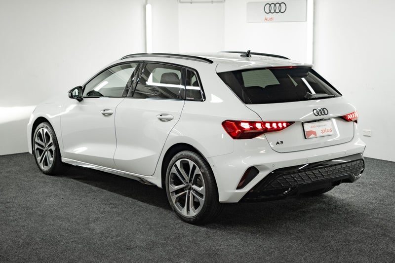 2025 Audi A3 Sportback 35 TFSI S Tronic, photo 3