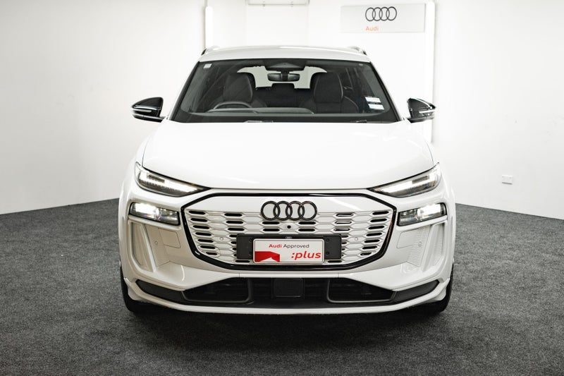 2025 Audi Q6 SUV e-tron quattro 285 kW, photo 2