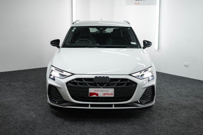 2025 Audi A3 35 TFSI S Line 1.5PT, photo 2