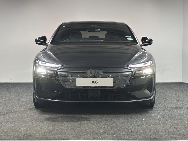 2025 Audi A6 Avant e-tron S line quattro, photo 2