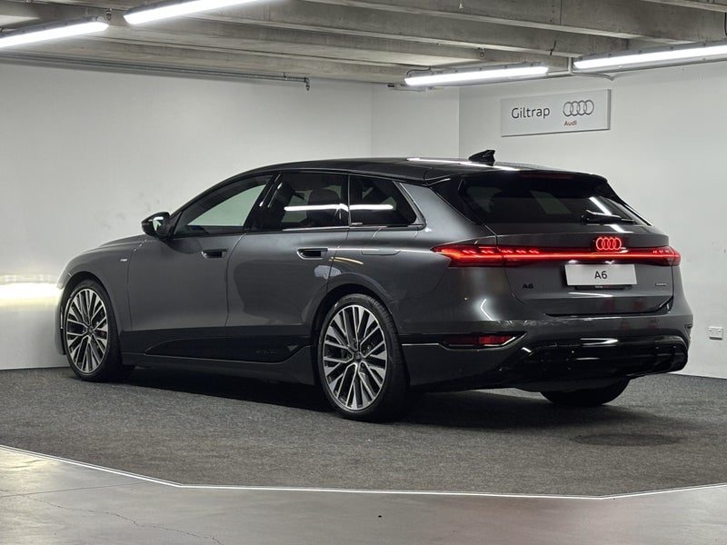 2025 Audi A6 Avant e-tron S line quattro, photo 3