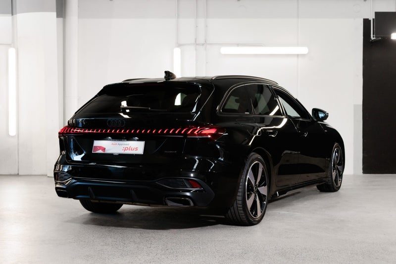 2026 Audi A5 e-Hybrid Avant S line, photo 2