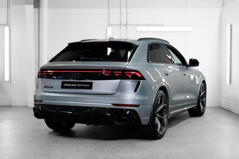 2026 Audi RS Q8 SUV, photo 2