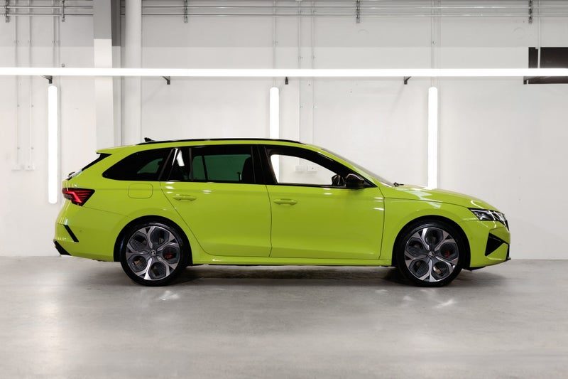 2026 Skoda Octavia Wagon RS+, photo 3