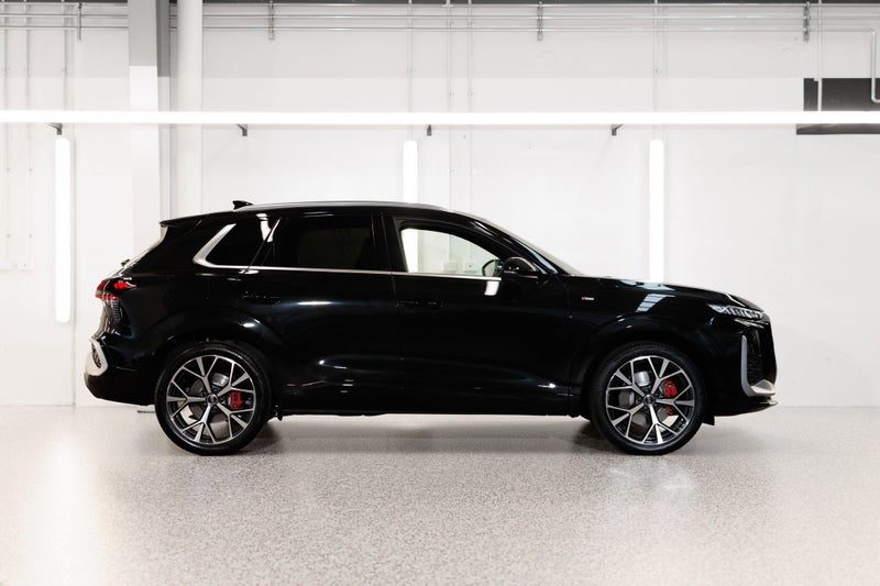 2026 Audi Q3 SUV TFSI quattro 195 kW, photo 3