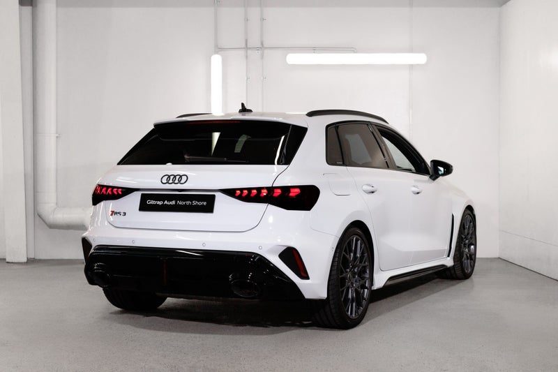 2025 Audi RS3 RS 3 Sportback TFSI, photo 2
