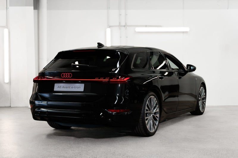 2026 Audi A6 Avant e-tron S line, photo 2