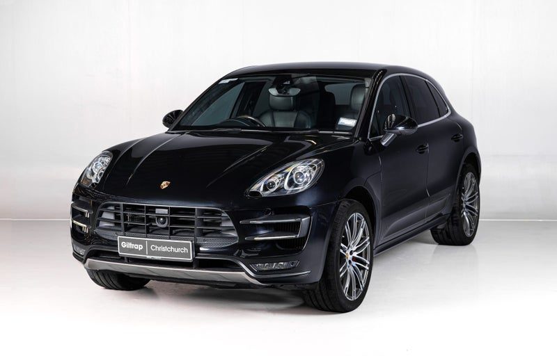 2015 Porsche Macan Turbo