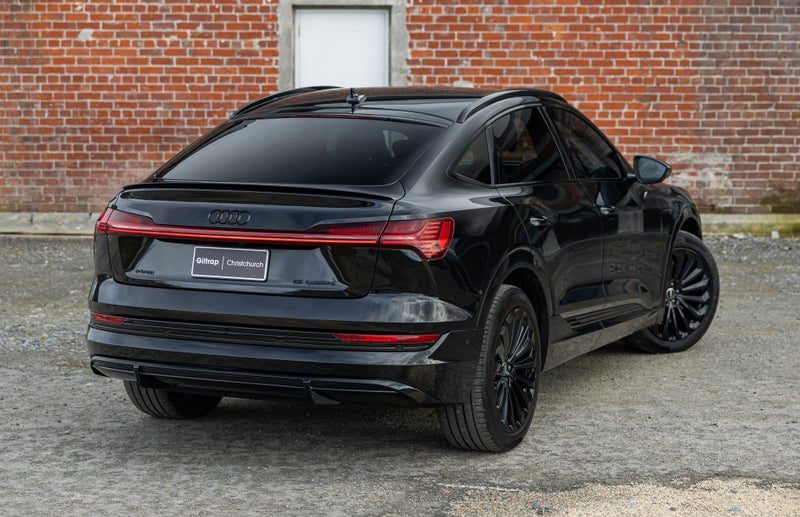 2022 Audi e-tron Sportback 55 S-Line, photo 2