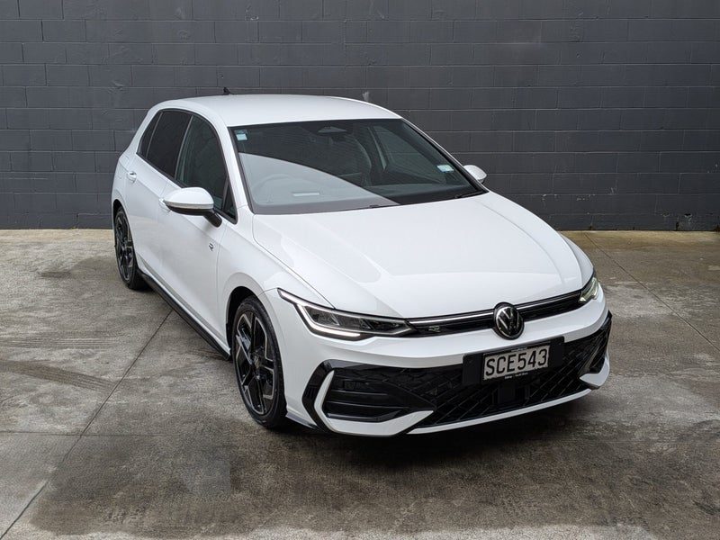 2026 Volkswagen Golf R-Line, main photo