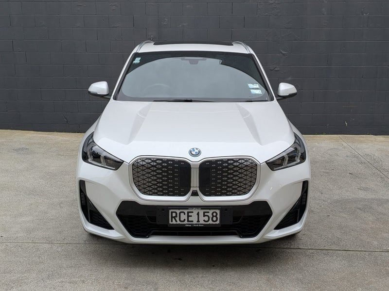 2025 BMW iX1 XDRIVE30, photo 2