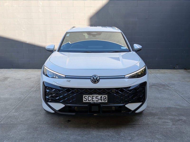2026 Volkswagen T-Roc R-Line, photo 2